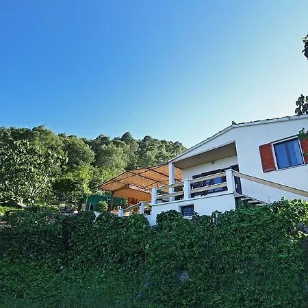Nyaraló House Nova *